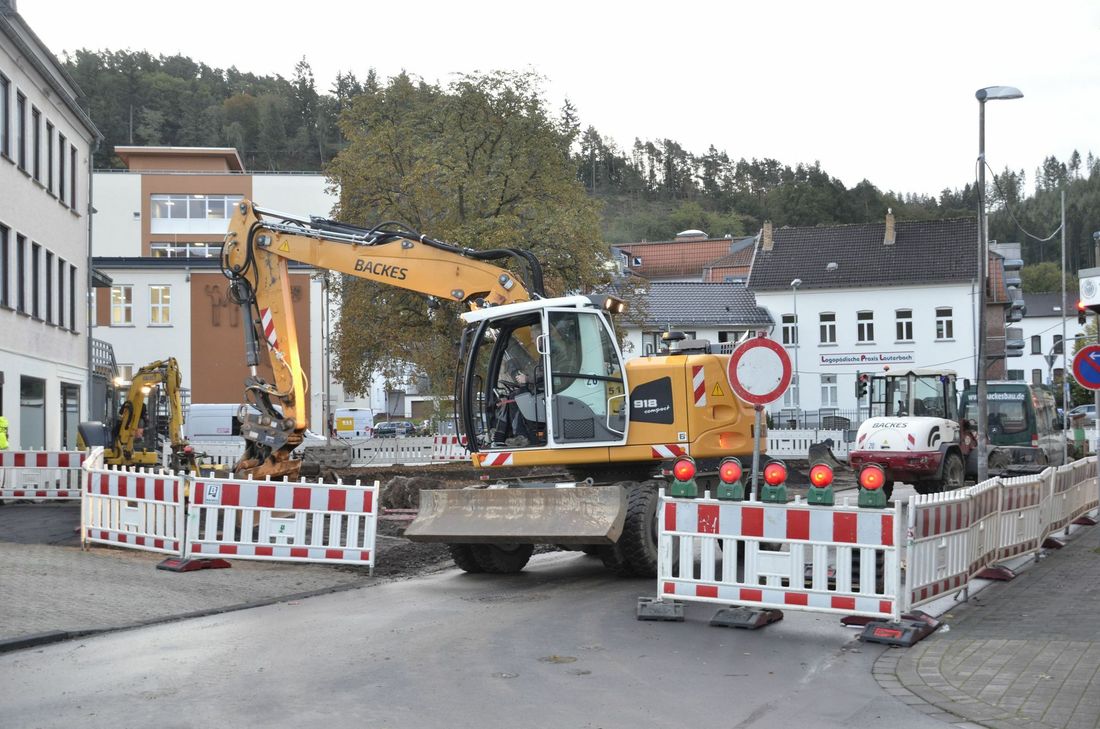 In Schleiden haben die Bauarbeiten zur Neugestaltung des Platzes „Am alten Rathaus“ begonnen. mn-Foto