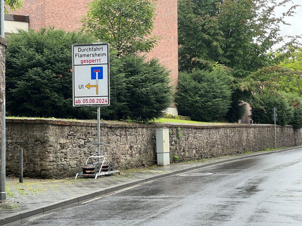 Aufgrund einer Sperrung in Flamersheim wird der Verkehr umgeleitet.