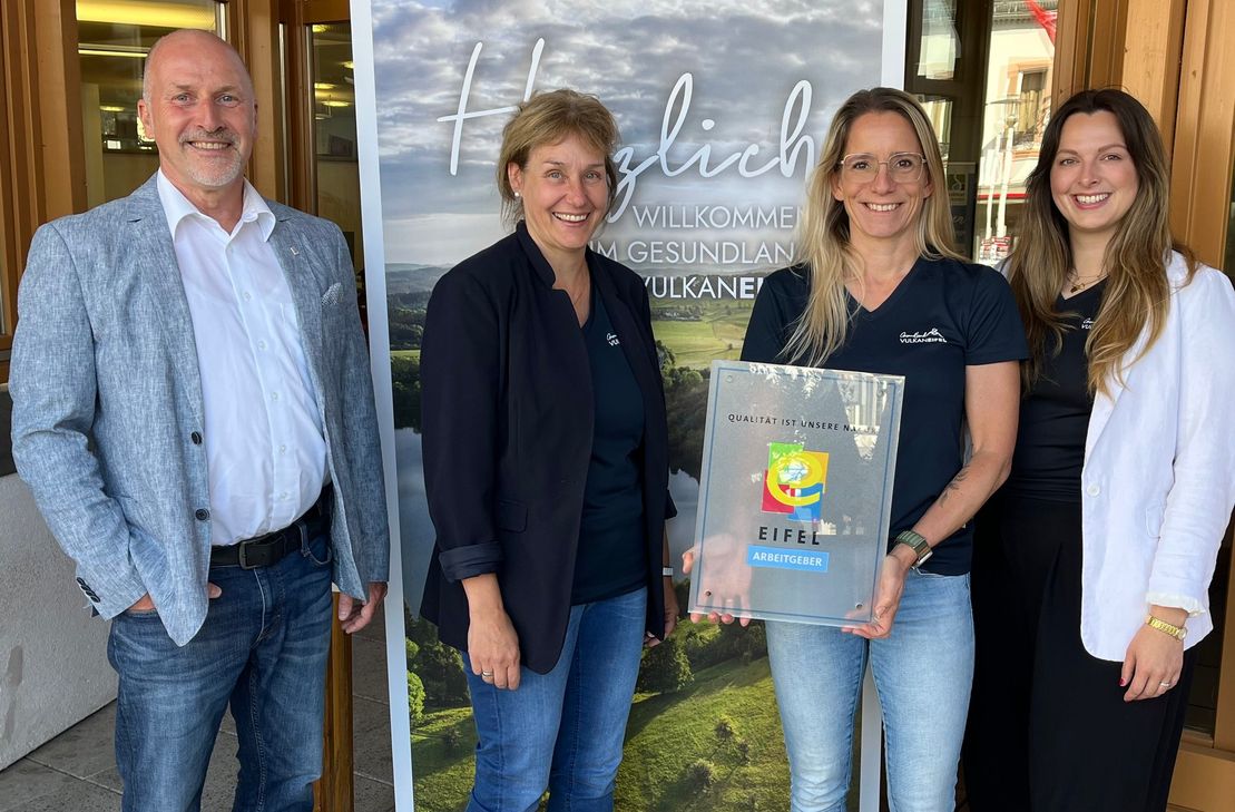 V.l.: Markus Pfeifer, Geschäftsführer der Regionalmarke Eifel GmbH, Michaela Schenk, Teamleitung Veranstaltungs- und Qualitätsmanagement, Vera Esch, Geschäftsfphrerin und Anne Kaiser, Teamleitung Marketing/Projekte/Infrastruktur.