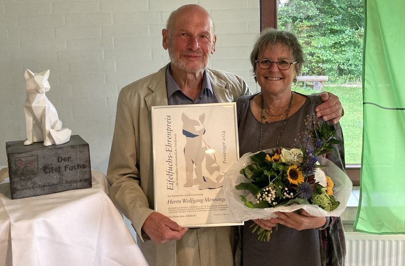 Eifelfuchs-Preisträger Wolfgang Menningen mit Doris Unsleber.