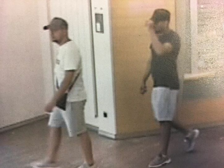 Nach diesen beiden Männern fahndet die Polizei.