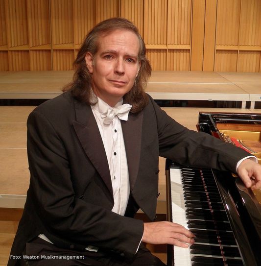 Pianist Menachem Har-Zahav gastiert am 15. April im Festsaal des Klosters Karthaus. Foto: FF