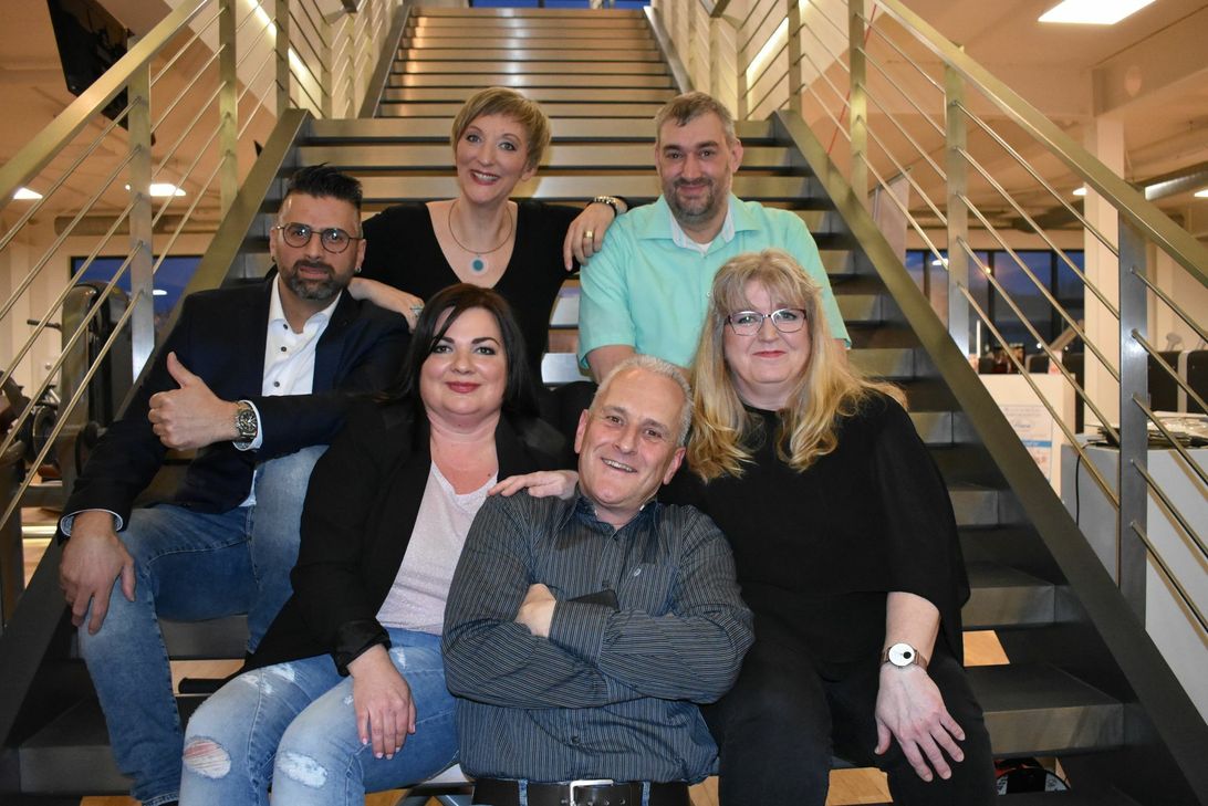 V. l. (oben): Ralf, Tanja, Heiko und (v. l. unten) Silke, Jürgen und Nicole arbeiteten acht Wochen an ihrem Körper, ihrer Ernährung und ihrer Gesundheit. Archiv-Foto: Wicher