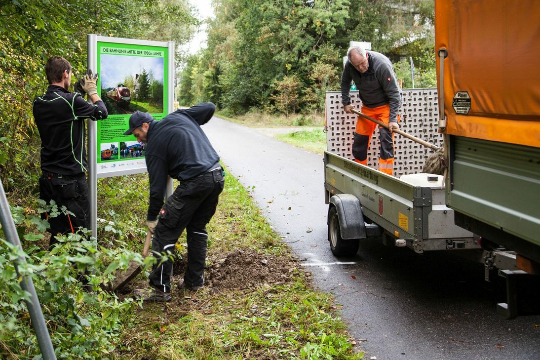 Entlang des Kyll-Radweges wurden sechs Tafeln mit Fotografien von Dietrich Schubert aufgestellt. Foto: Dietrich Schubert