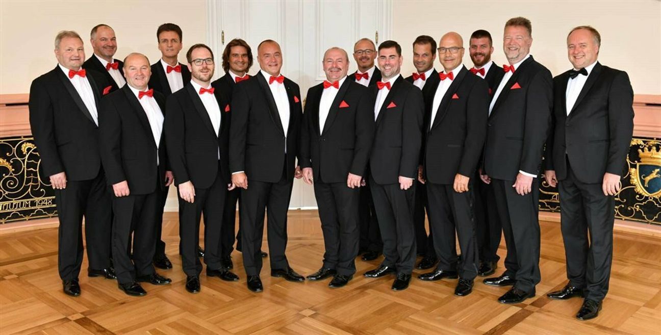 Eigentlich war das Weihnachtskonzert schon fürs vergangene Jahr geplant. Am Sonntag, 11. Dezember, wird das Gastspiel der Hofsänger endlich nachgeholt.