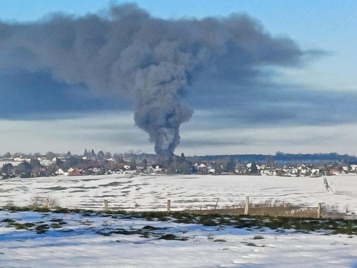 Die dunkle Rauchwolke war in weiterem Umkreis zu sehen.
