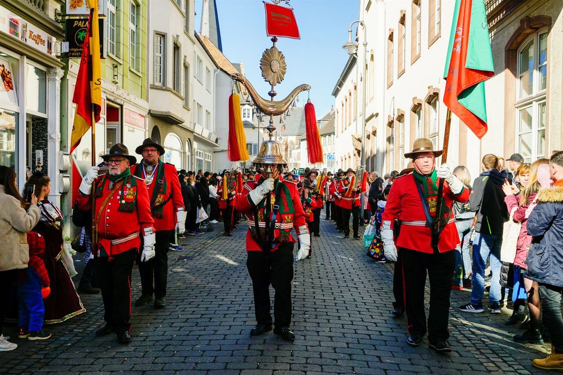 Rosenmontagszug 2023 in Euskirchen