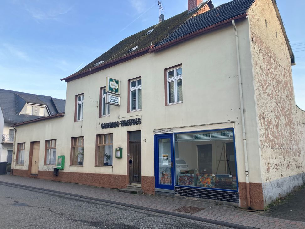 Das Gasthaus Thieltges-Kronauer in der Freien Reichsstraße war mehr als 120 Jahre Treffpunkt in Dreis.