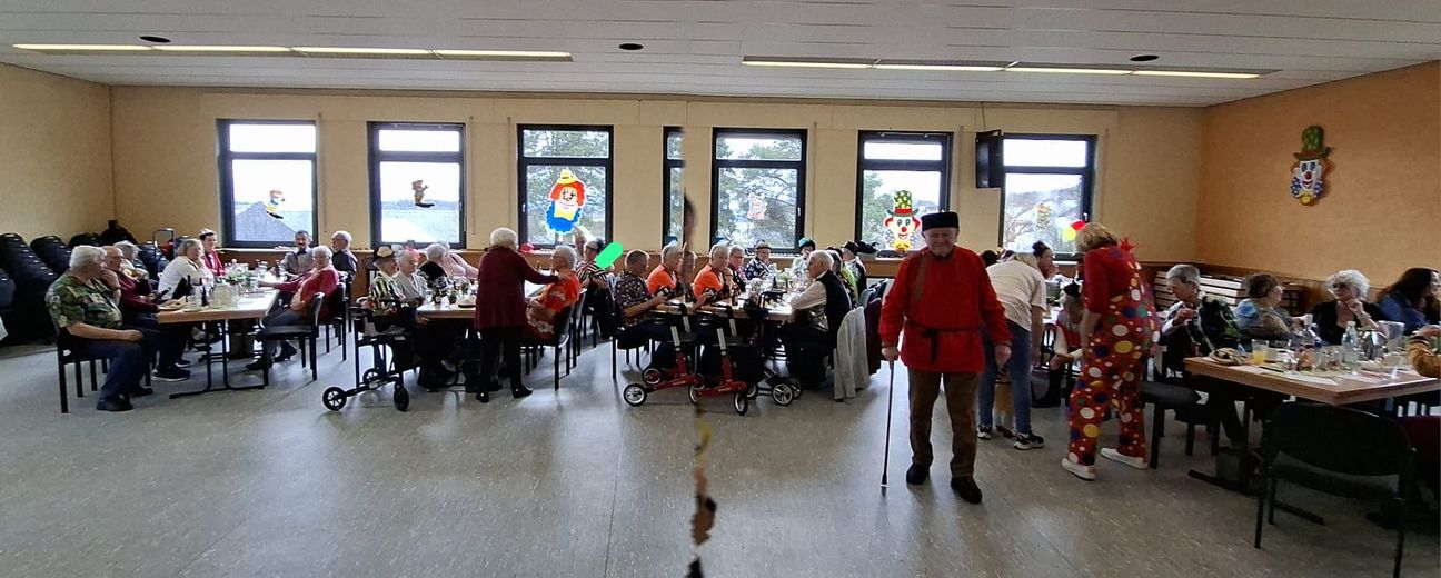 Der Saal war gut gefüllt.