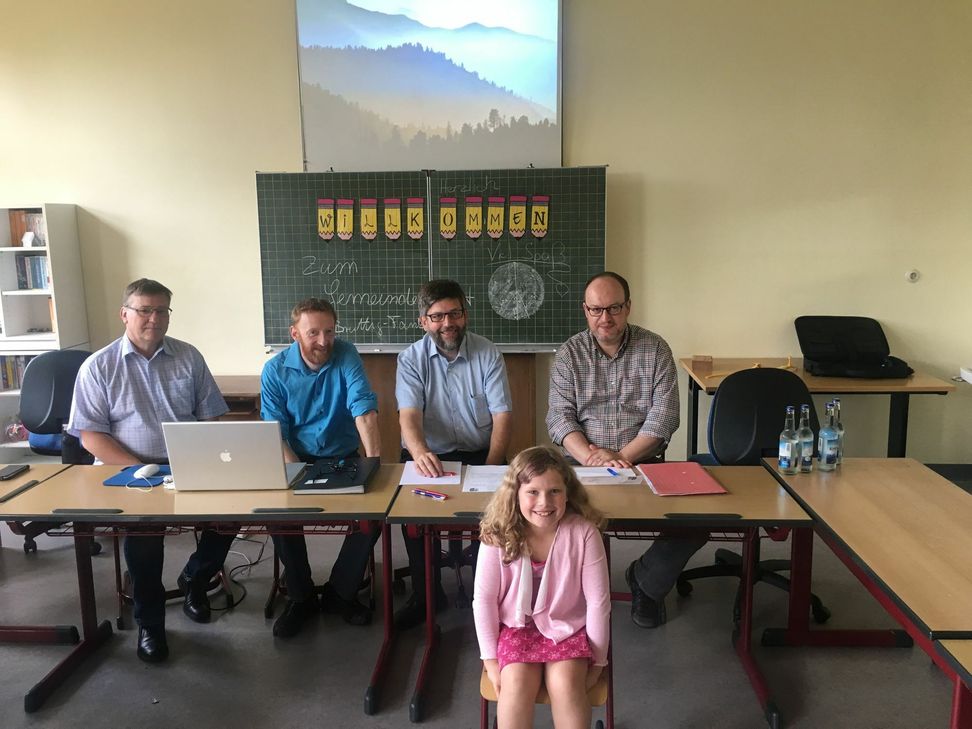 Die achtjährige Clara beschwerte sich bei den Gemeindeverantwortlichen über Brennnesseln auf dem Kinderspielplatz.