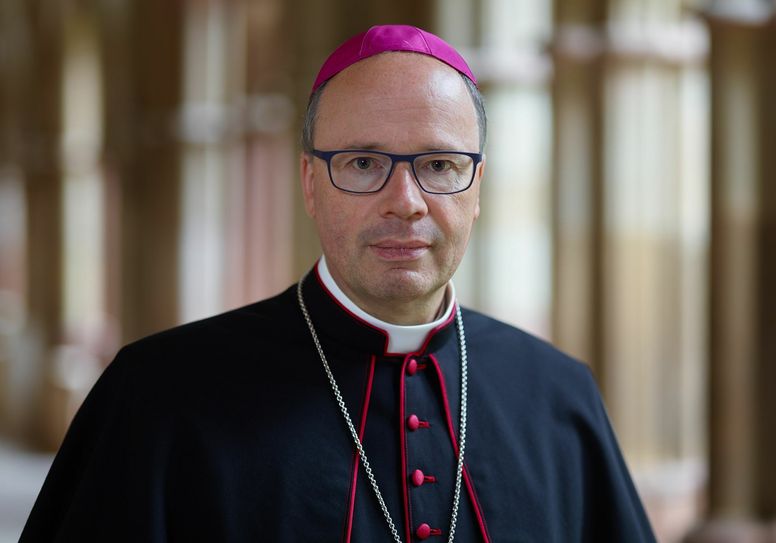 Im Interview mit dem WochenSpiegel äußert sich Bischof Dr. Stephan Ackermann (Trier), Beauftragter der Deutschen Bischofskonferenz, zur Studie zum Missbrauch in der katholischen Kirche. Foto: Bistum Trier