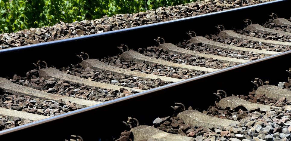 Im August wird an der Bahnstrecke zwischen Mayen und Monreal gearbeitet.