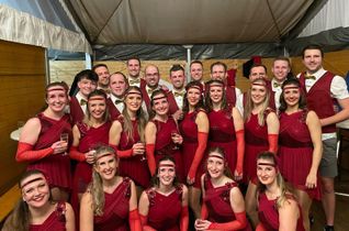 Den stimmungsvollen und sehenswerten Schlusspunkt setzt auf der Eicherscheider Dorfsitzung die Showtanzgruppe »Baccara«.