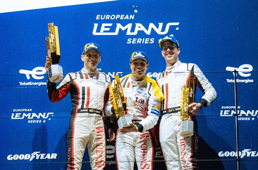 Torsten Kratz, Óscar Tunjo und Leonard Weiss haben die ersten 4 Stunden an der Algarve gewonnen.