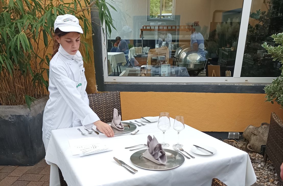 Schön eingedeckt mit den Miniköchen