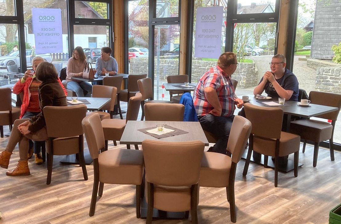 Im Café lässt sich gut verweilen.