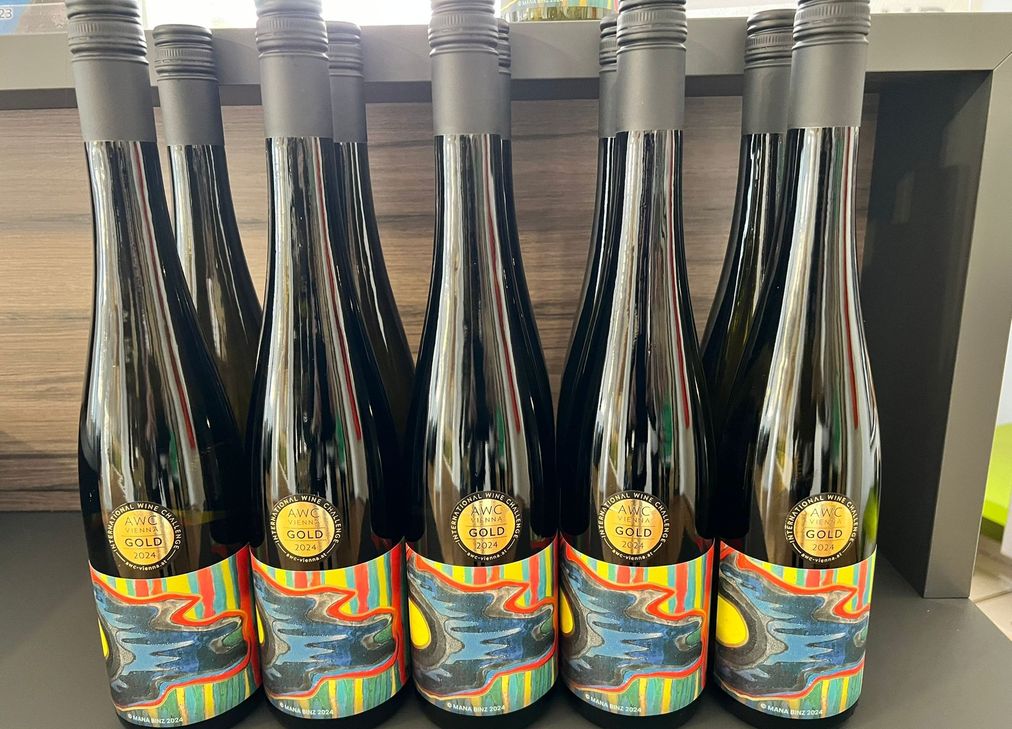 Ganz neu: der erste Spendenwein des Lions Fördervereins Wittlich "Lesura".