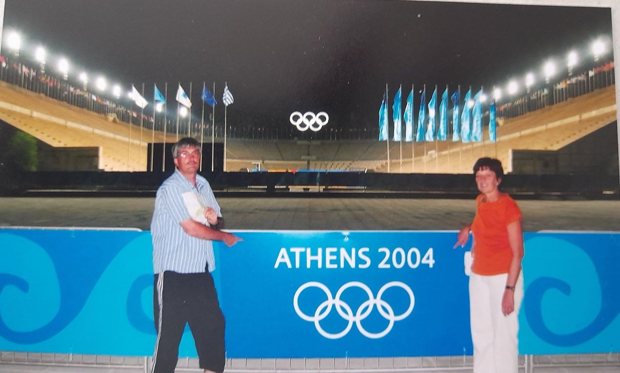 Matthias Klinkner und Marlies Bach 2004 im nächtlichen Olympiastadion