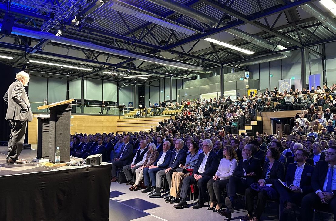 Großes Interesse: Mit Prof. Dr. Dr. h.c. mult. Hans-Werner Sinn gewann der Wirtschaftskreis einen der einer renommiertesten deutschen Ökonomen zu einem spannenden Vortrag.