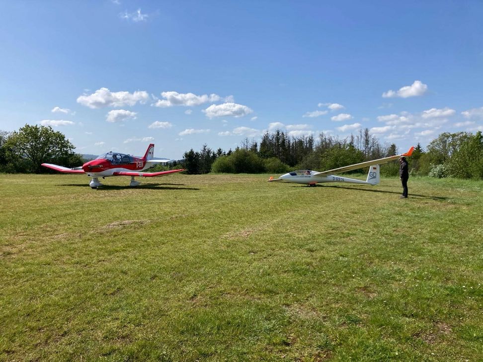 Abheben auf dem Flugplatz Göttschied.