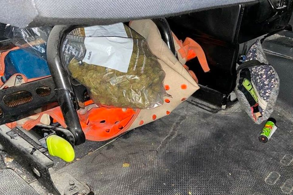 Die Polizei hat in einem kastenwagen über 90 Gramm Marihuana gefunden.