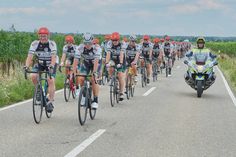 Die „VOR-TOUR der Hoffnung“ ist am Samstag, 25. Juli, in Mendig zu Gast. Am Montag, 2. März, 19 Uhr, findet im „Vulkan Brauhaus“ in Mendig ein Infoabend rund um die Benefiz-Tour für krebskranke und hilfsbedürftige Kinder statt.