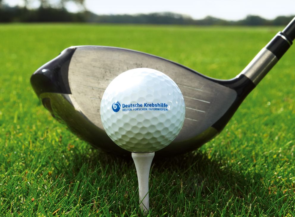 Beim Benefizturnier im Golf- und Landclub Bad Neuenahr engagieren sich Teilnehmende zugunsten krebskranker Kinder und Jugendlicher.