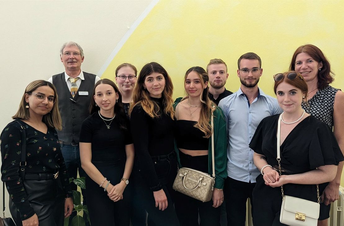 Die frisch examinierten Pflegekräfte aus Simmern.