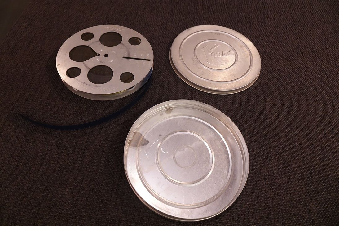 Die, rund 80 Jahre alte Filmdose samt Film, brachte 1800 Euro.