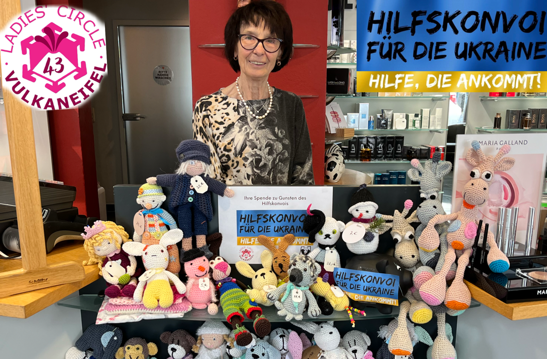 Ein ganzes Sortiment an Kuscheltieren häkelte Hildegard Heibges.