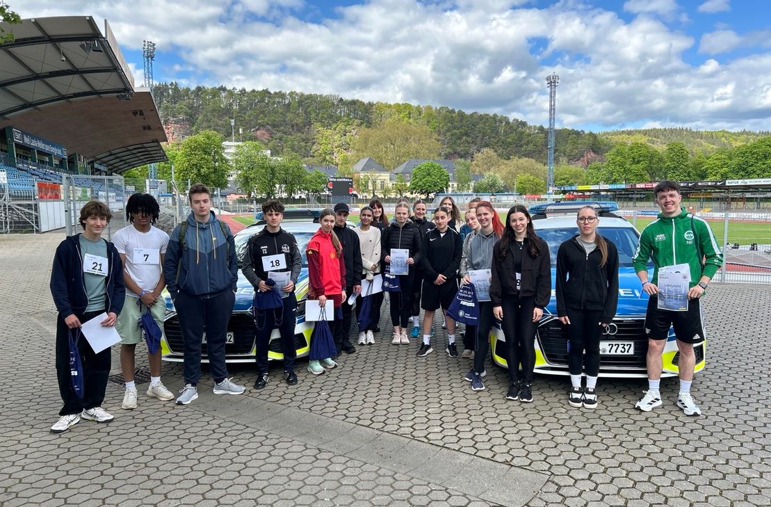 Zum Abschluss gab es noch eine Urkunde und ein gemeinsames Bild