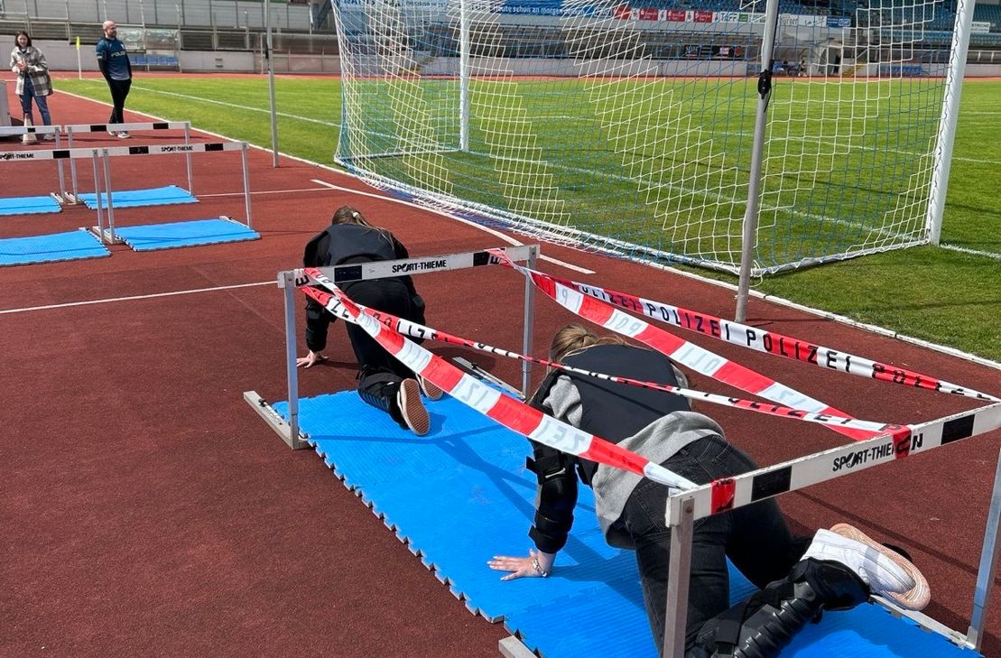 Der Hindernisparcous forderte in Ausrüstung auch einiges