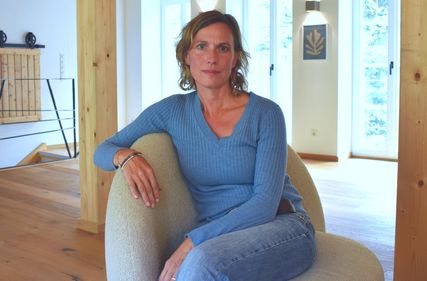 Die Suche nach ihrem eigenen Klang führte Anne Kaftan in die Wälder der Eifel. In der Musweiler Mühle in Großlittgen (Kreis Bernkastel-Wittlich) fand sie schließlich ihre ganz persönliche Melodie. »Der eigene Klang entwickelt sich immer weiter«, erzählt Anne Kaftan im Gespräch mit dem eff.-Magazin.