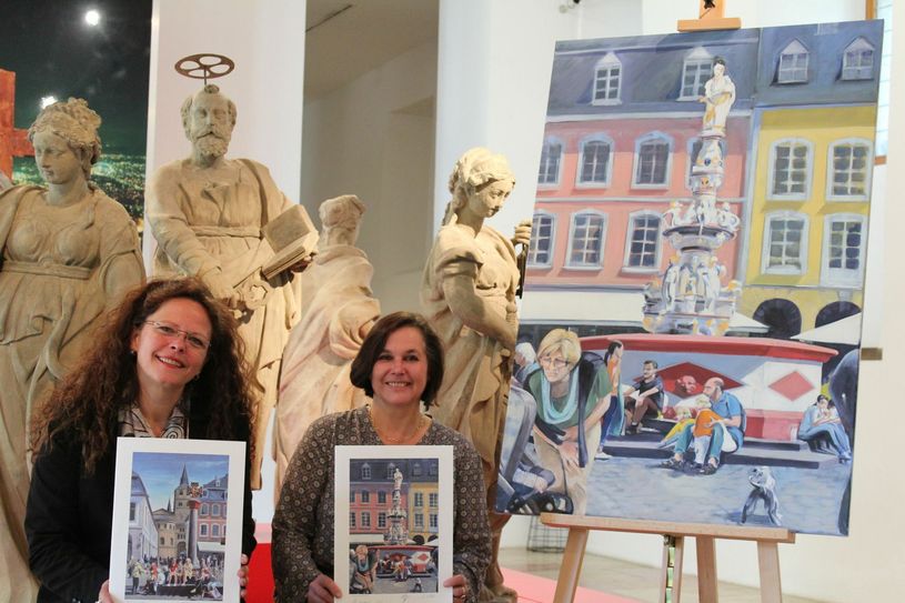 Bärbel Schulte und Martina Diederich mit der Kulturaktie. Foto: FF