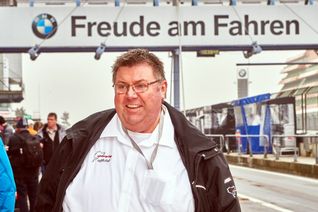 Manfred Strack arbeitet und lebt seit drei Jahrzehnten für »seinen« Nürburgring. Foto: Nürburgring