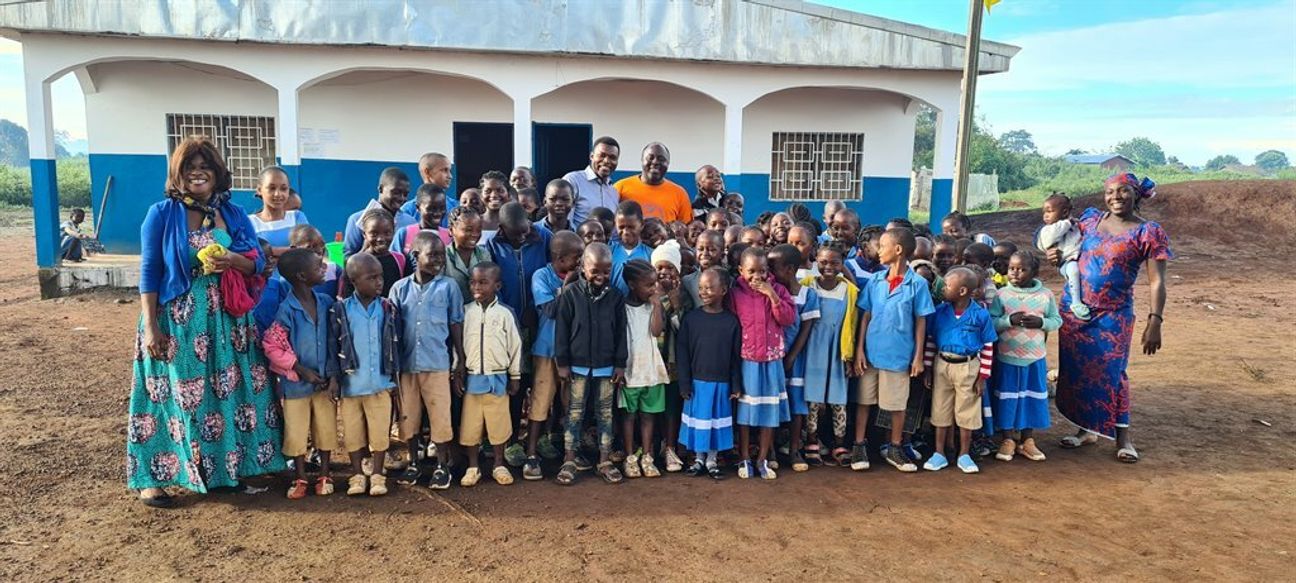 Die Soonwaldstiftung und Pfarrer Théodore Mbarga möchten zwei weitere Trinkwasserbrunnen in Kamerun bauen.