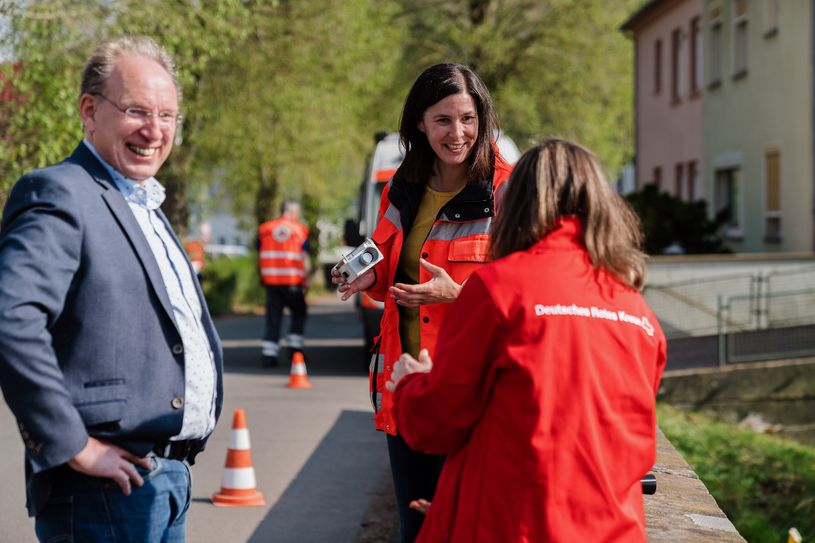 Der Umwelt-Campus Birkenfeld der Hochschule Trier und das Deutsche Rote Kreuz - Kreisverband Vulkaneifel starten ein zukunftsweisendes Projekt zur sozialen Resilienz und Klimaanpassung in der Region.