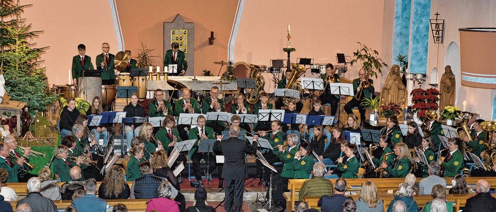 Der Musikverein »Eifelklänge« Eicherscheid lädt am Sonntag zum Adventskonzert ein. Anschließend geht es zum »Lucia-Markt« vor dem Pfarrheim.