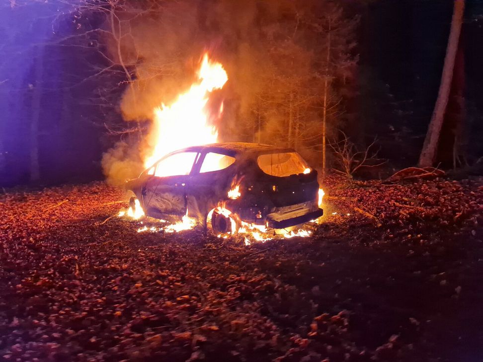 Das Auto des Mediziner Steffen Braun wurden in Brand gesetzt.