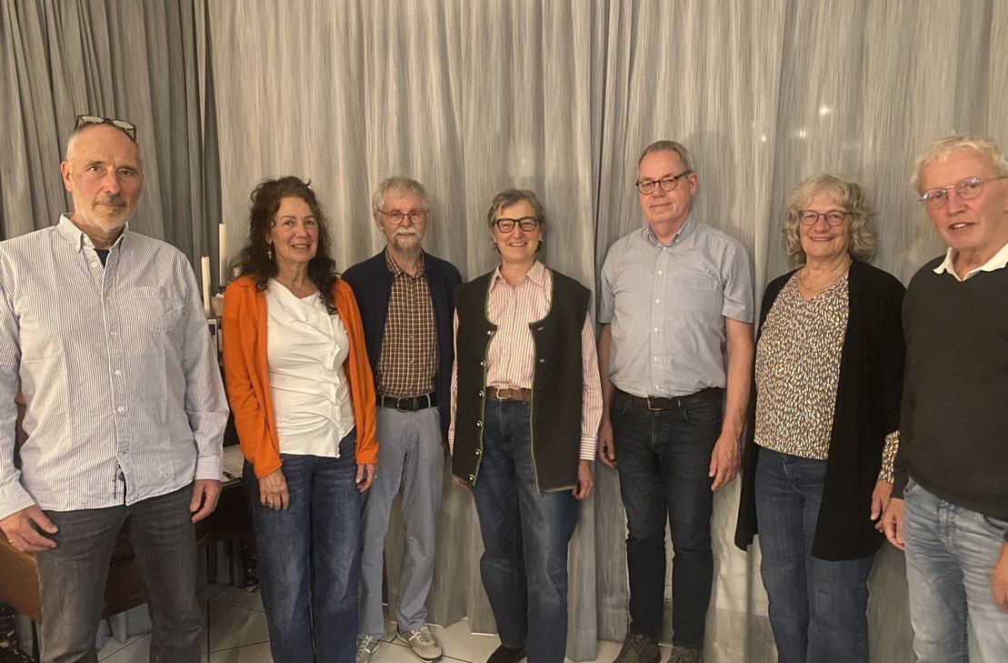 Gründungsversammlung der Genossenschaft »Gemeinschaft leben in Roetgen«: Karl Ollfisch, Ursula von Bülow, Dietmar Bothe, Elvira Bangel, Karl Singendonk, Ingrid Karst-Feilen, Ulrich Krapp