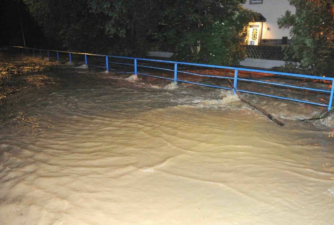 Anfang Juni 2016 trat die Nette in Mayen über ihre Ufer. Ein vom Land unterstütztes Hochwasserschutzkonzept soll ein solches Ausmaß zukünftig verhindern.