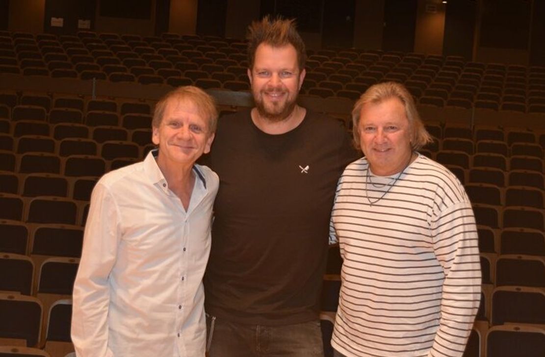 Klaus Lückerath (v.li.), Sven Welter und Bubi Brühl freuen sich auf die Weihnachtstour und den damit verbundenen Auftritt im Stadttheater Euskirchen.