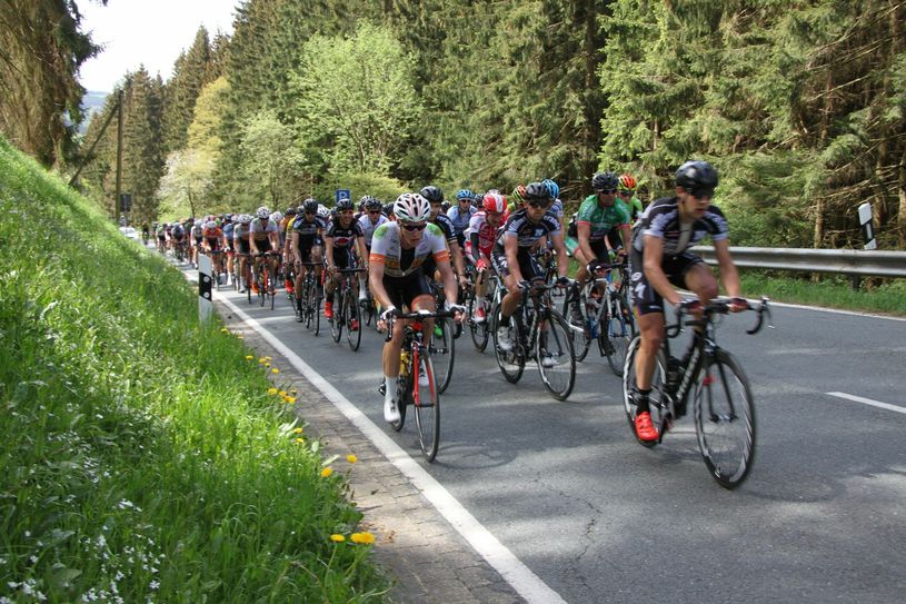 Das Dreitage-Rennen »Triptyque Ardennais« macht von den belgischen Ardennen am Samstag, 25. Mai, wieder einen Abstecher in die deutsche Eifel. Genau gesagt ins Hellenthaler Gemeindegebiet und zum Zieleinlauf nach Kalterherberg.