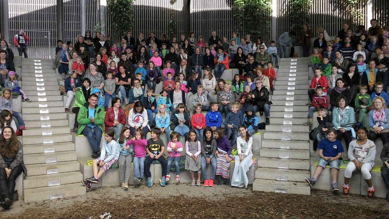 Welche Abenteuer Dorothy (Friederike Majerczyk) im wundersamen Land Oz bestehen muss, können große und kleine Zuschauer im Lottoforum erleben. Foto: Florian Burg