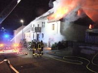 Großeinsatz der Wehren beim Gebäudebrand in Spabrücken.