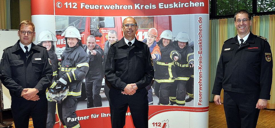 Für den bisherigen Amtsinhaber Walter Wolff wurde Johannes Gebertz (rechts) zum Stellvertreter des Verbandsvorsitzenden Peter Jonas (Mitte) gewählt. Neuer Beisitzer im Vorstand ist Phillip Heller (links). Foto: Reiner Züll/pp/Agentur ProfiPress