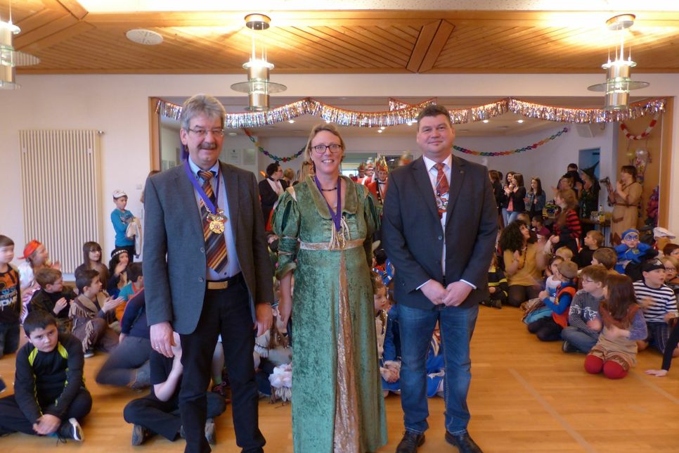 Von links: VG-Bürgermeister Alfred Steimers, Schulleiterin Dorothea Kutscheid und Stadtbürgermeister Thomas Kerpen.