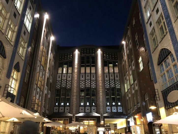 Am Abend sehen die Hackeschen Höfe besondern schön aus!