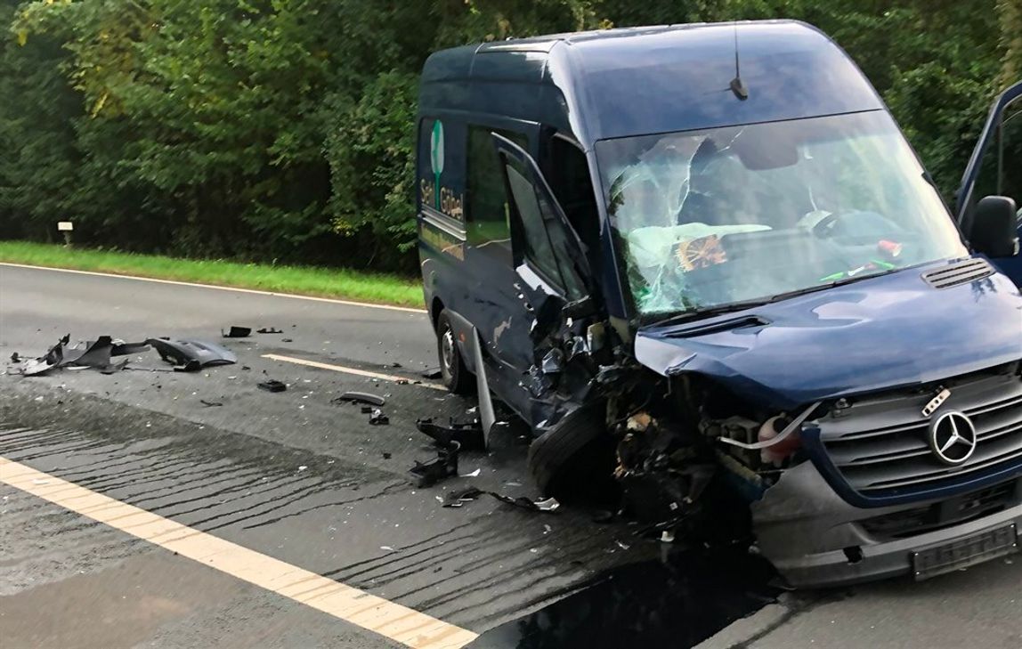 Der mutmaßliche Amokfahrer hatte seinen Wagen In den Transporter eines  Unternehmers aus Mesenich gelenkt. Der 63-Jährige Mosellaner hatte keine Chance auszuweichen. Nun bleibt er möglicherweise sogar noch auf seinem Schaden sitzen. Die Versicherung des Unfallverursachers zahlt bei Vorsatz nicht.