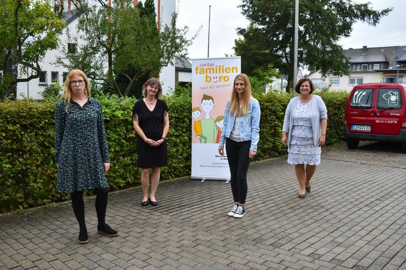 Dr. Martina Messan, Victoria Müller-Ensel, Nora Hoffmann und Ilona Besha. (Foto/Video: Bender)